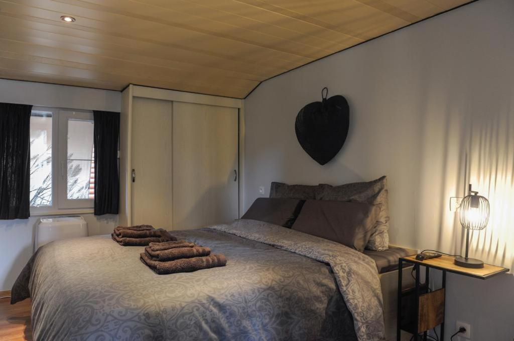 Prachtige Chalet Wabi Sabi Aan Het Water! Geel Extérieur photo