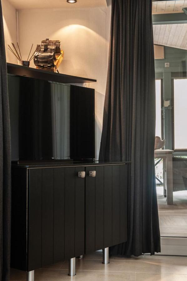 Prachtige Chalet Wabi Sabi Aan Het Water! Geel Extérieur photo